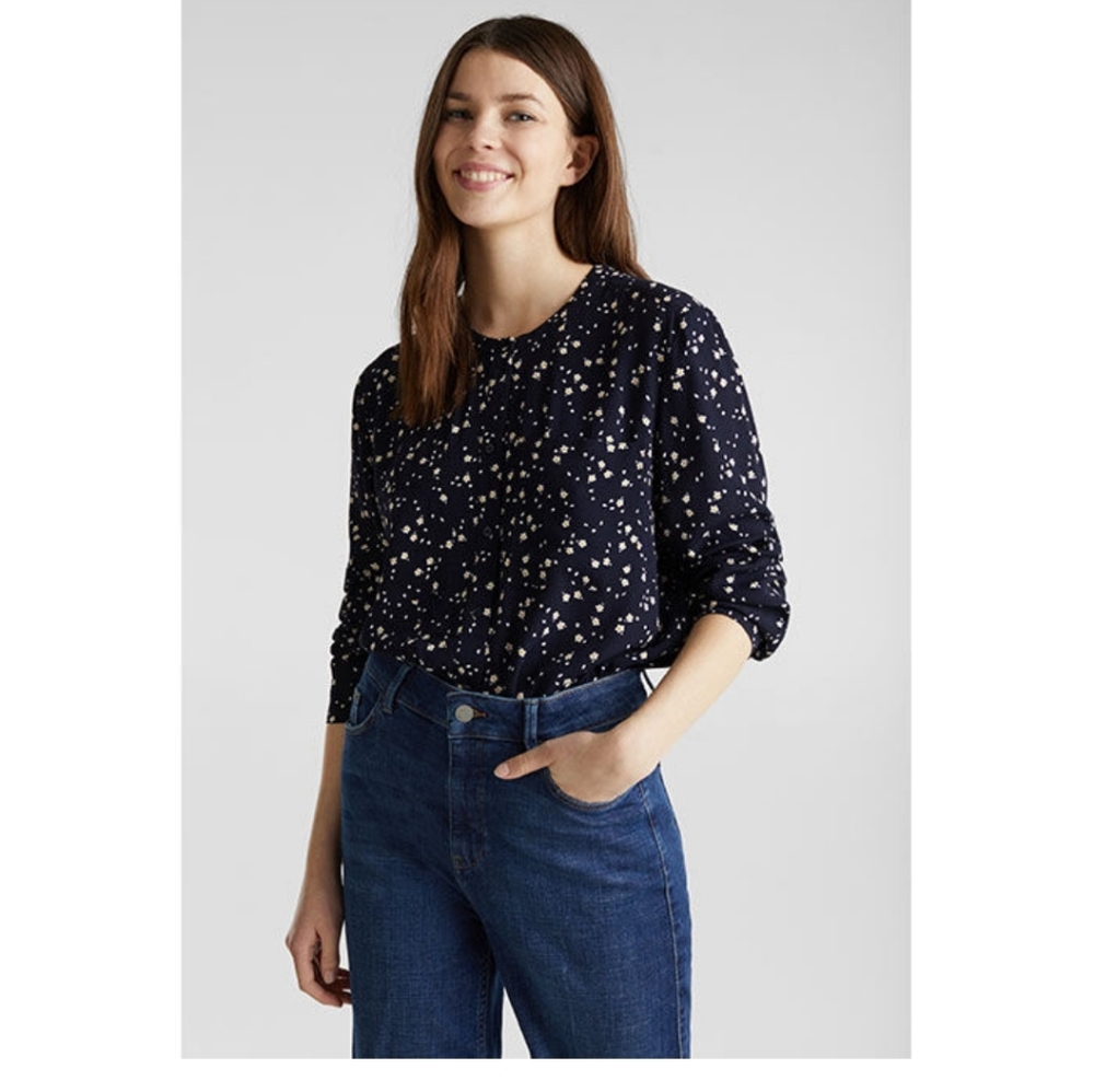 Eva Mendes rayon top